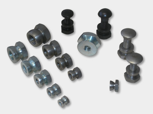 Dadi antifurto a strappo per recinzioni in grigliato e fotovoltaico